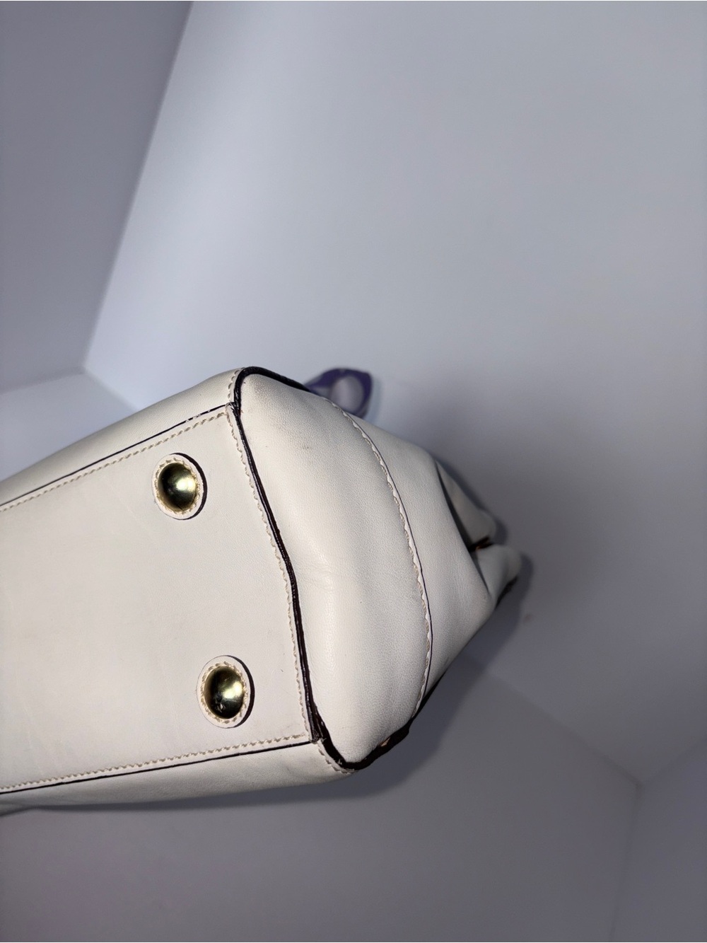 Coach White Leather Shoulder Bag with Lavender Bow - Picture 10 of 11